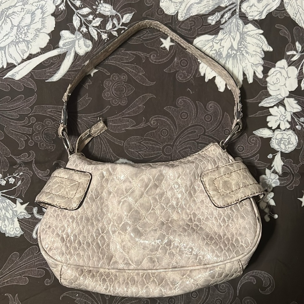Y2K Guess Purse - Picture 3 of 6